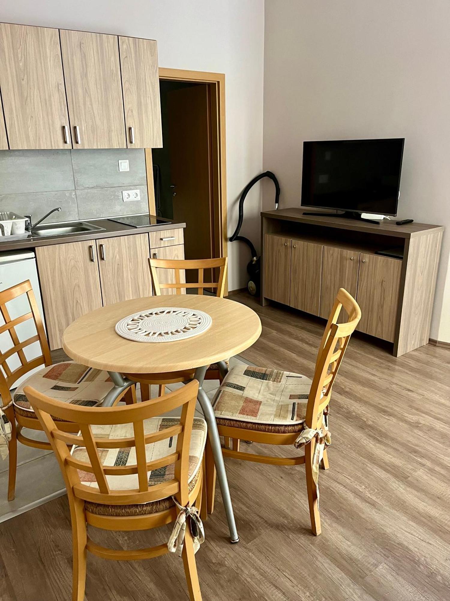 Solaris Apartman ซาลาคาโรส ภายนอก รูปภาพ